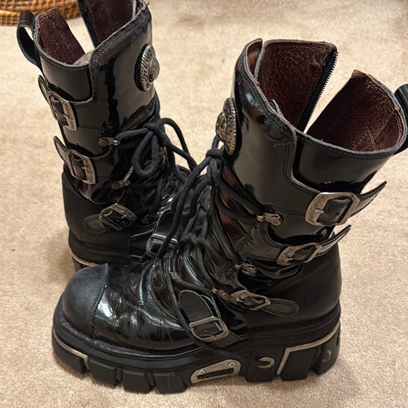 Men's Black Patent Leather Combat Boots - Picture 1 of 11